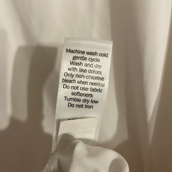 Athleta Sunlover UPF Split Back, Sleeveless Tulip Top Size Small, like NEW! - Picture 9 of 9